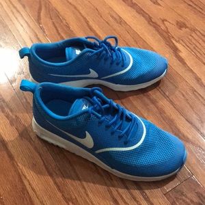 Nike Air Thea sz 7.5